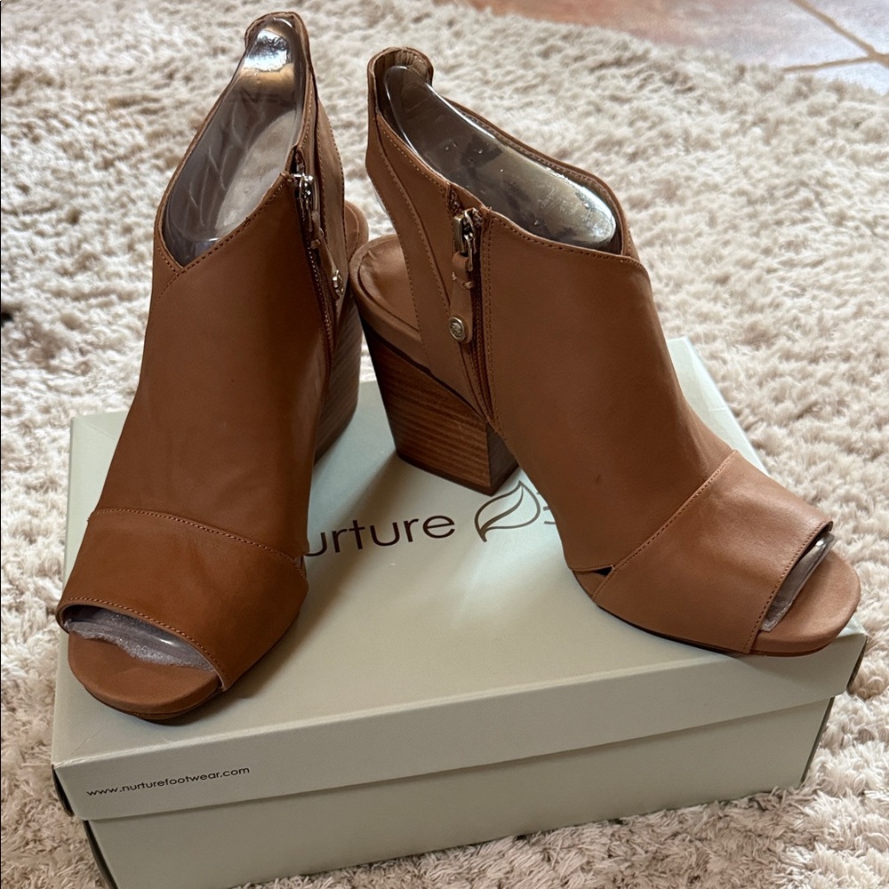 Nurture by Lamaze Women's Brown Peep-Toe Heel